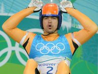 Shiva overcomes injuries to bag Asian Luge gold Shiva-Keshavan2