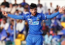 MI Emirates storm into play-offs with 30-run triumph over Desert Vipers Fazalhaq Farooqi